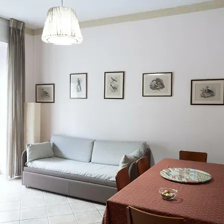 La Casa Di Alessandra, Centro *