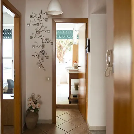 La Casa Di Alessandra, Centro 펜션