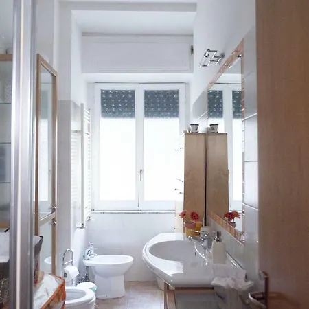 La Casa Di Alessandra, Centro 펜션 살레르노